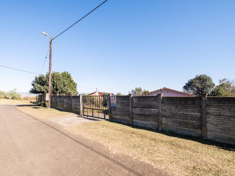 Neat 3-Bedroom Family Home – Howick West - Photo 2