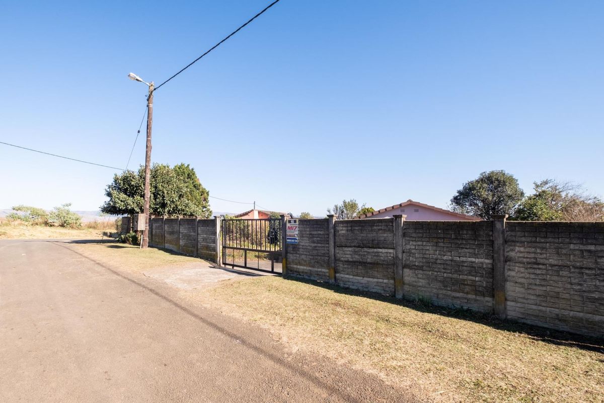 Neat 3-Bedroom Family Home – Howick West - Photo 2