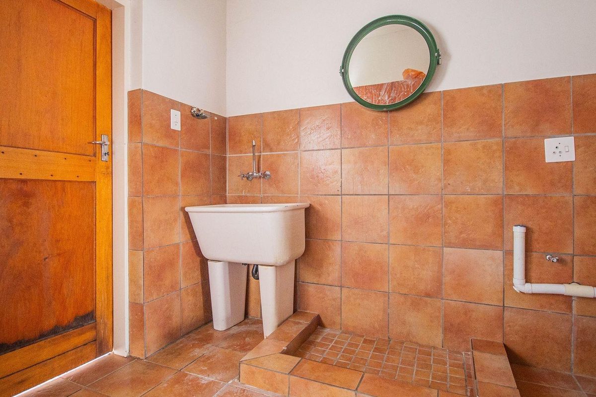 3 Bedroom Townhouse in Bendor! - Photo 4