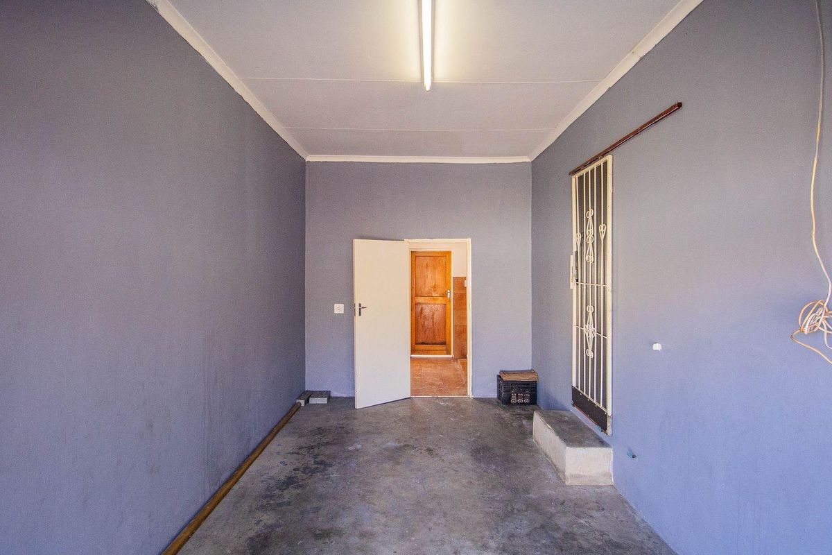 3 Bedroom Townhouse in Bendor! - Photo 3