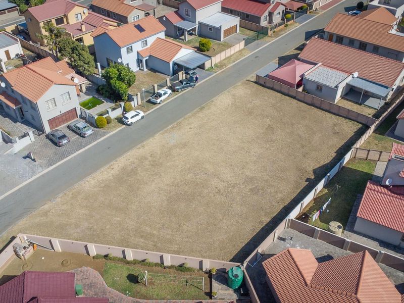 Build Your Dream Home In Savanna Falls!!! - Photo 3