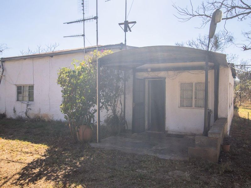 17 Hectares Farm Close To Polokwane - Photo 2