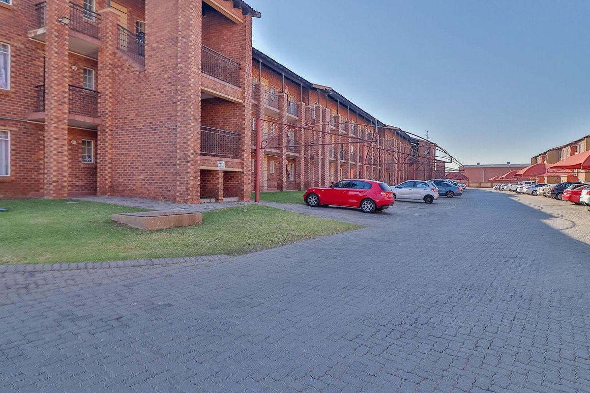 Excellent Investment Potential!!! - Photo 2