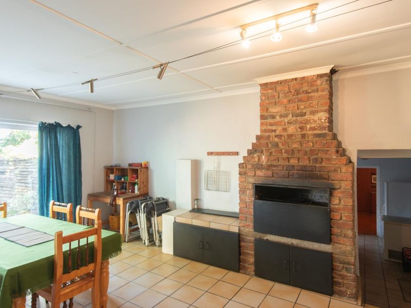 Don't Miss Out on This 3-Bedroom Family Home! - Photo 3