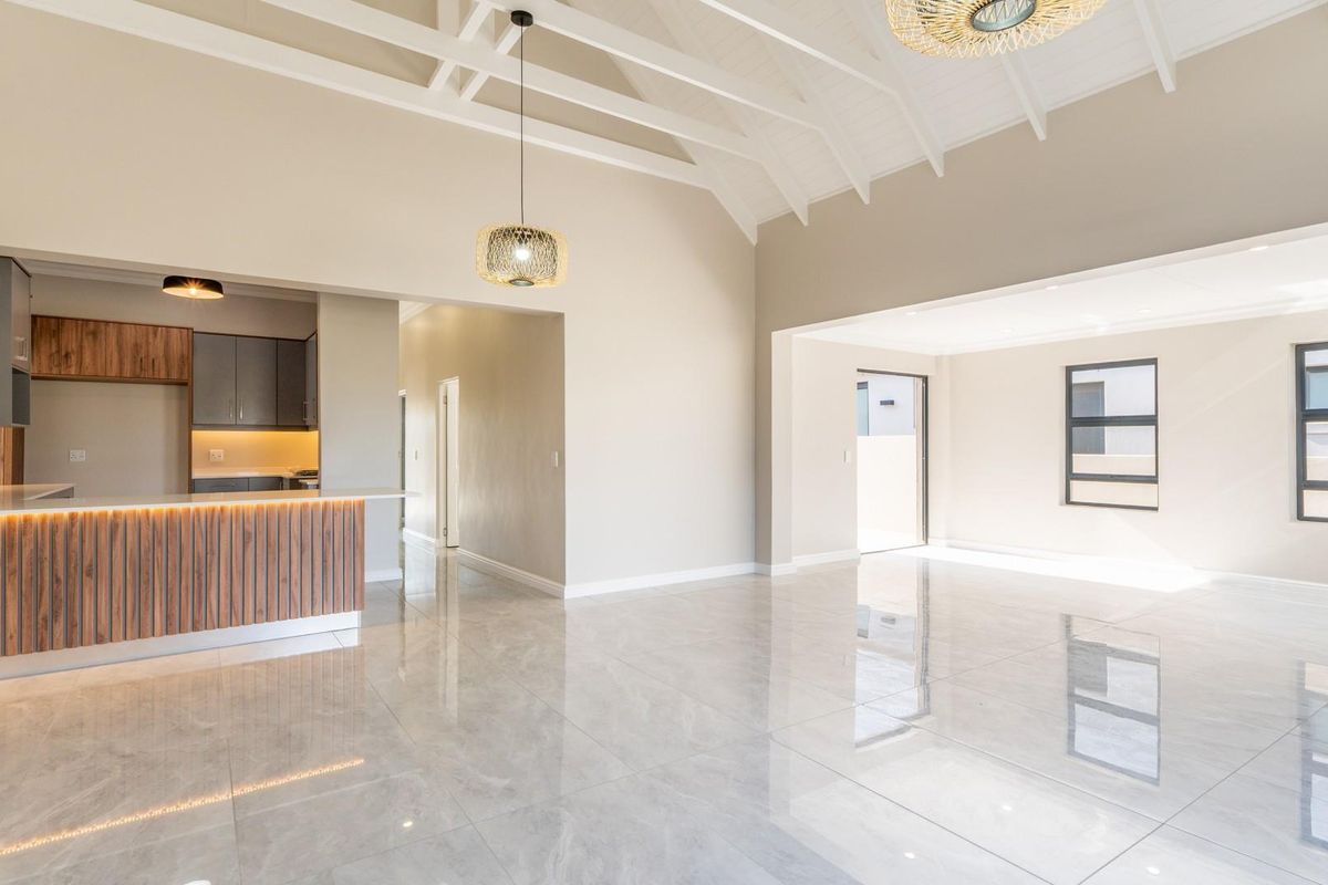 3-Bedroom House For Sale in Altona Village, Worcester, Western Cape - Photo 5