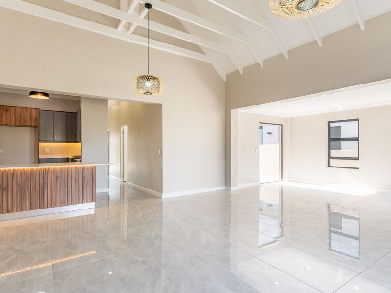 3-Bedroom House For Sale in Altona Village, Worcester, Western Cape - Photo 5