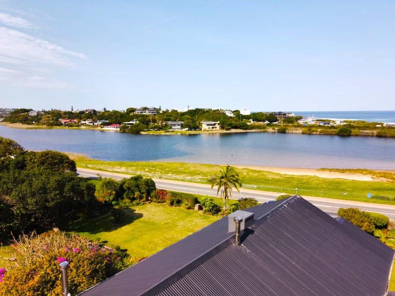 Ocean and Lagoon Views from this Stunning Guesthouse in Wilderness on the Garden Route - Photo 8