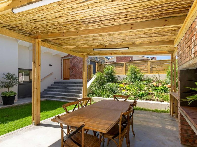 Brand New Lock Up and Go - Pet Friendly Home - Photo 4