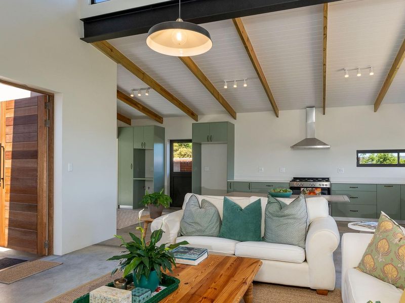 Brand New Lock Up and Go - Pet Friendly Home - Photo 7