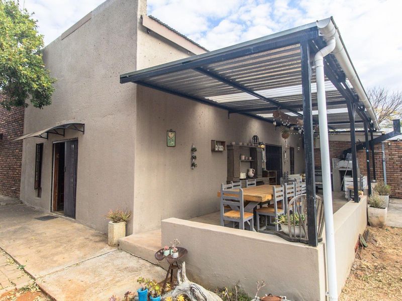 Smallholding with 2 flatlets in Myngenoegen!  - Photo 3