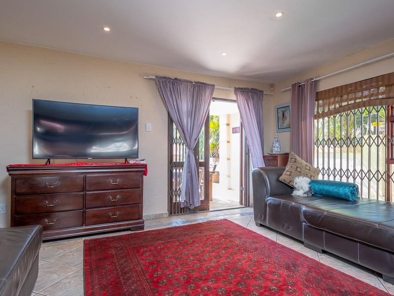 Stylish 3-Bedroom Family Home For Sale in Montana Park, Pretoria - Photo 9