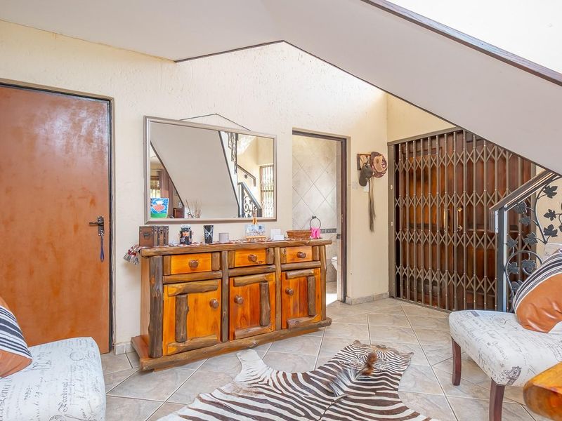 Stylish 3-Bedroom Family Home For Sale in Montana Park, Pretoria - Photo 6