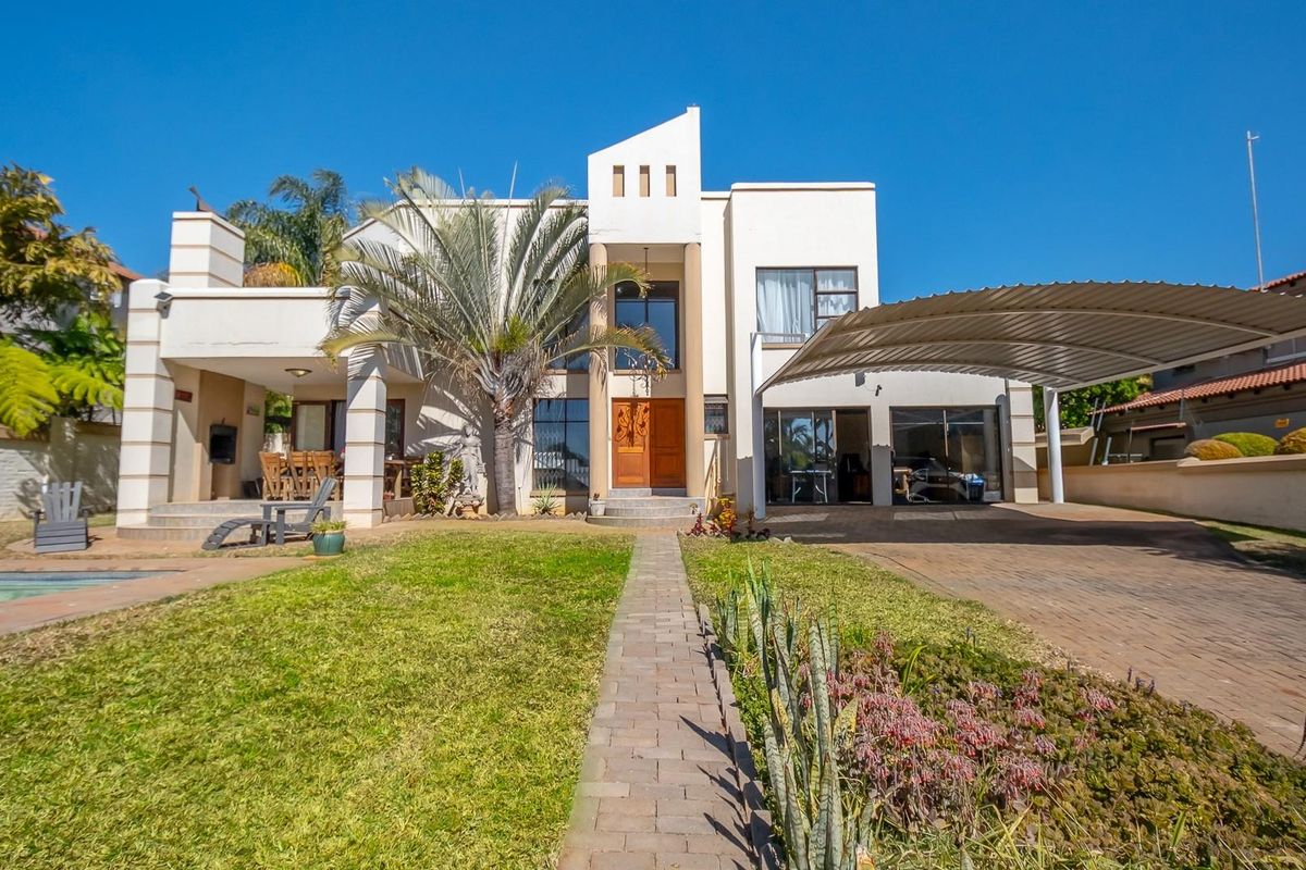 Stylish 3-Bedroom Family Home For Sale in Montana Park, Pretoria - Photo 2