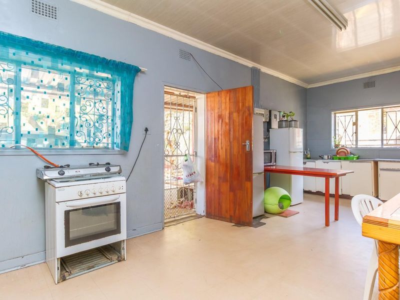 Property for Sale – Oos-Einde, Rustenburg  - Photo 7