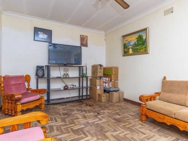 Property for Sale – Oos-Einde, Rustenburg  - Photo 6