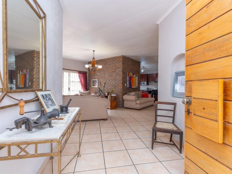 Spacious Four Bedroom Double Storey Home Nestled Against the Koppie - Photo 5