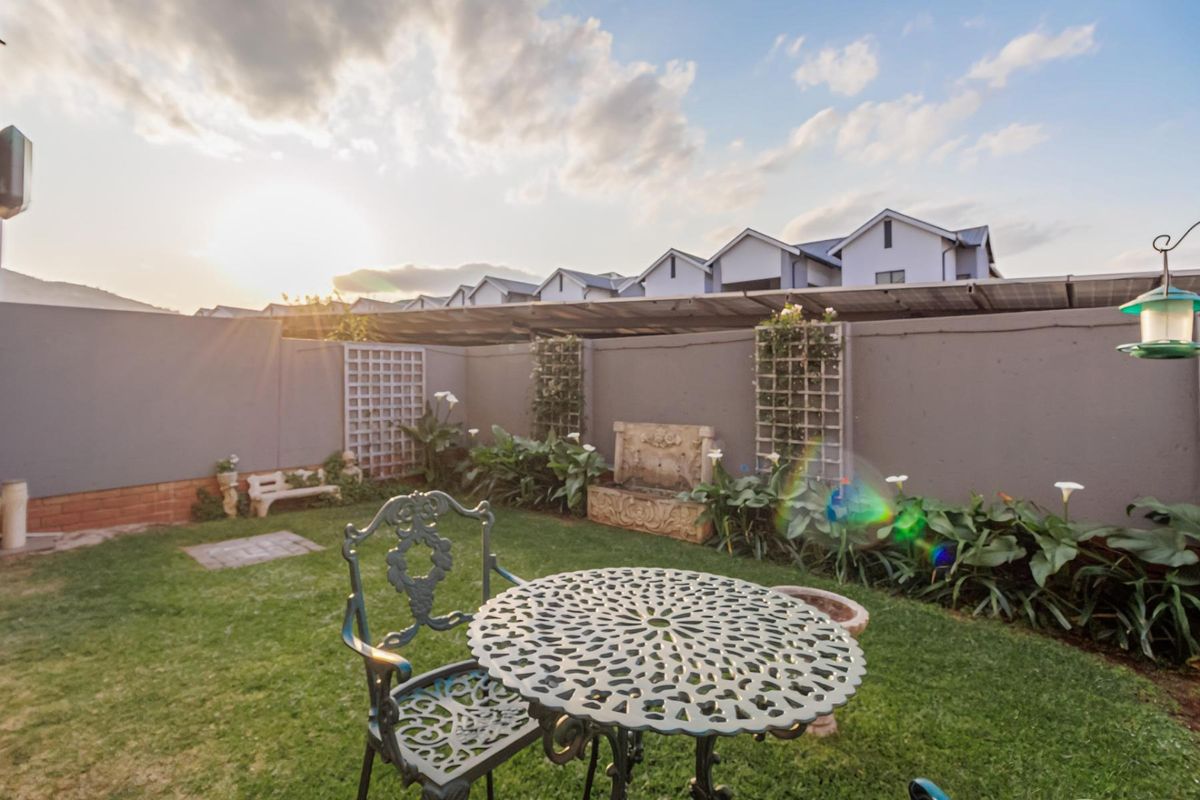 Apartment Under Offer in Pinehaven Krugersdorp - Photo 4