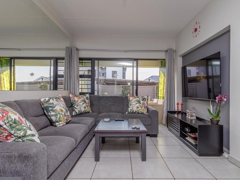 Apartment Under Offer in Pinehaven Krugersdorp - Photo 1