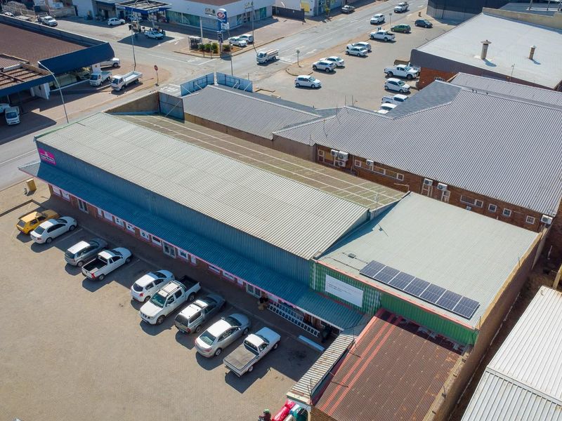 High foot traffic. Prime street exposure. Endless business potential. Secure this Heidelberg gem tod - Photo 6