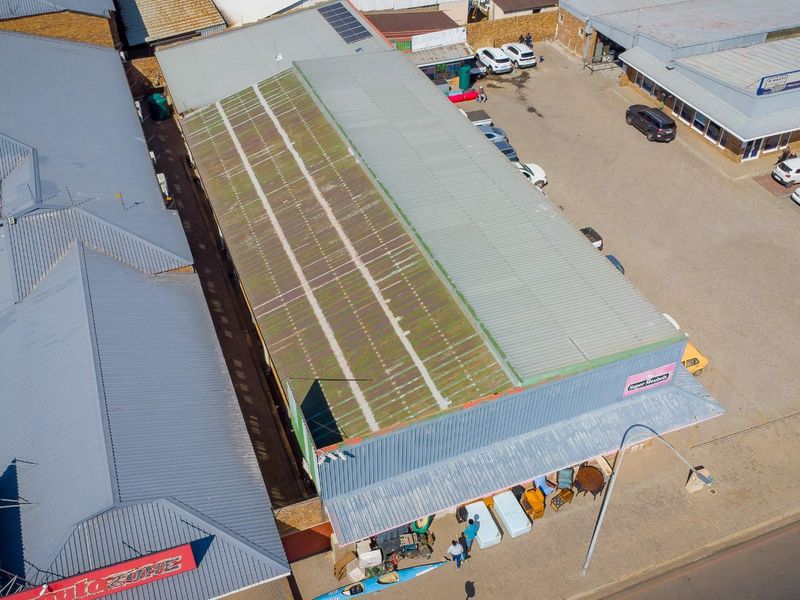 High foot traffic. Prime street exposure. Endless business potential. Secure this Heidelberg gem tod - Photo 4