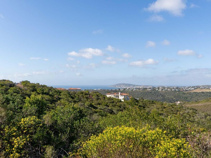 A blank canvas offering beautiful distant sea views - Photo 8