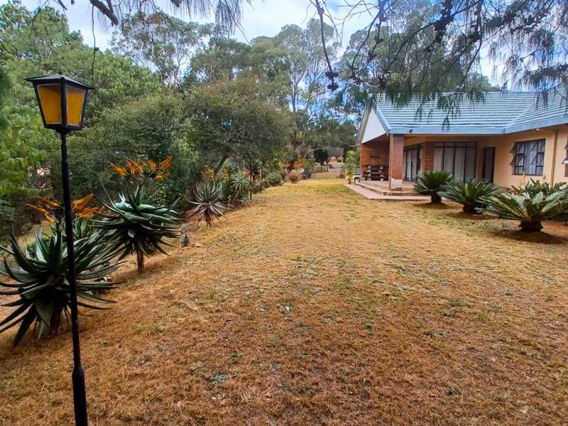 Spacious 6-bedrooms family home with  picturesque views, a perfect family home! - Photo 5