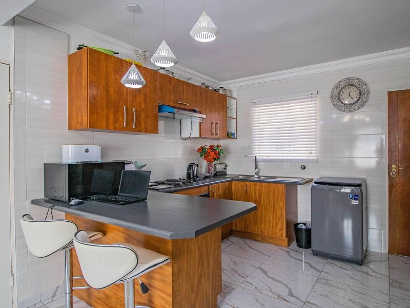 Townhouse For Sale in Magaliesberg Country Estate Amandasig Akasia Gauteng - Photo 3