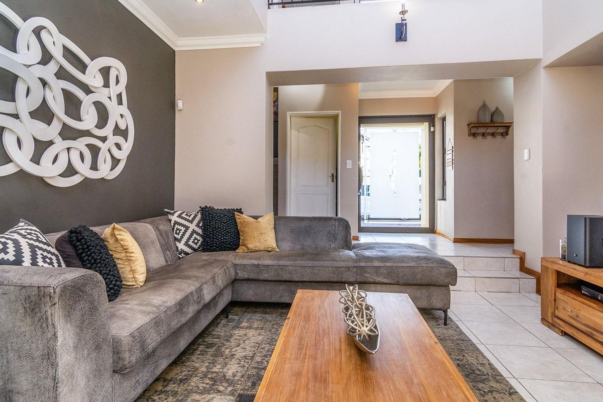 House For Sale in Homes Haven Krugersdorp - Photo 2