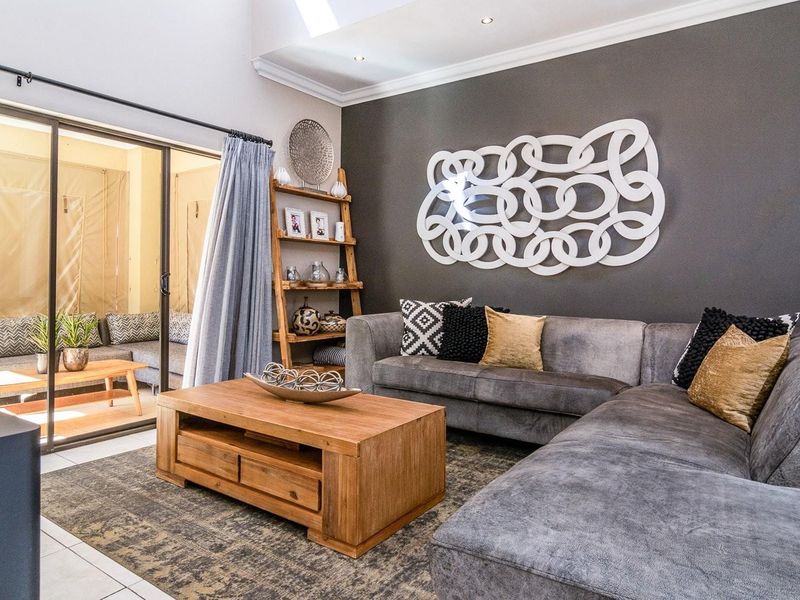 House For Sale in Homes Haven Krugersdorp - Photo 3