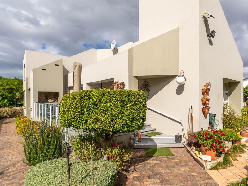 House For Sale in Hartenbos Central Hartenbos - Photo 6