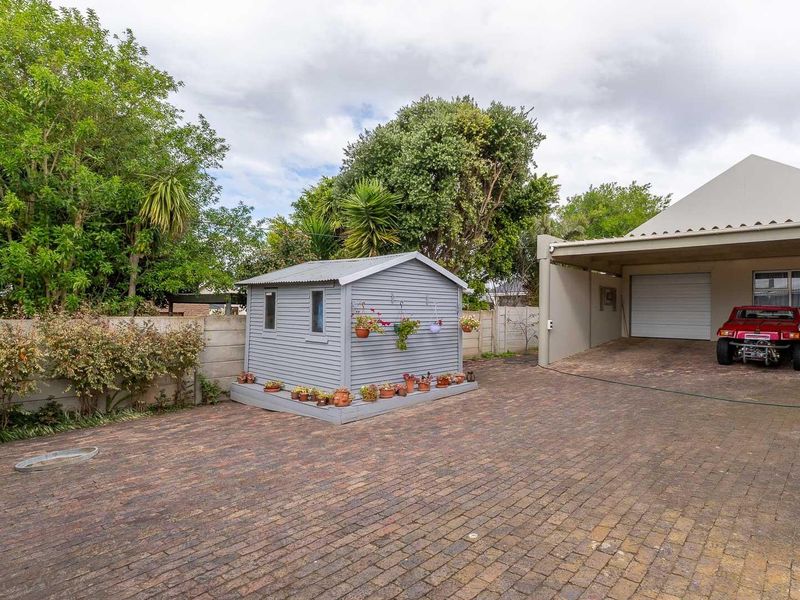 House For Sale in Hartenbos Central Hartenbos - Photo 4