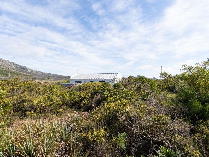 Close to the main road, the R44 and located in Silver Sands area in Betty's Bay - Photo 5