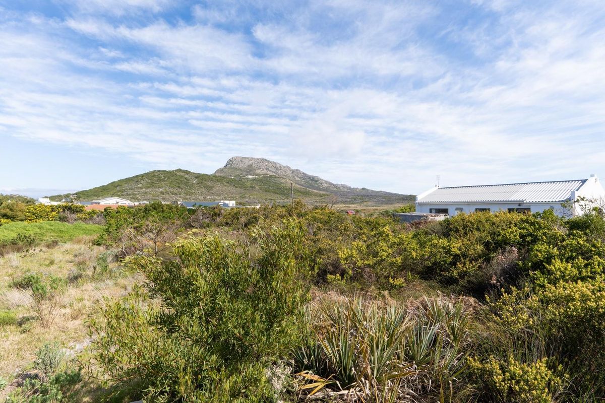Close to the main road, the R44 and located in Silver Sands area in Betty's Bay - Photo 3