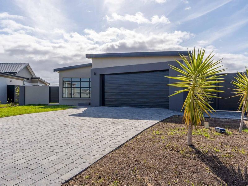 Newly built 3 Bedroom house for sale in Le Grand - direct from developer no Transfer Fees!! - Photo 2