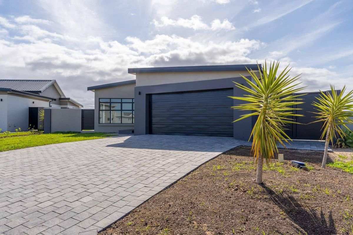 Newly built 3 Bedroom house for sale in Le Grand - direct from developer no Transfer Fees!! - Photo 2