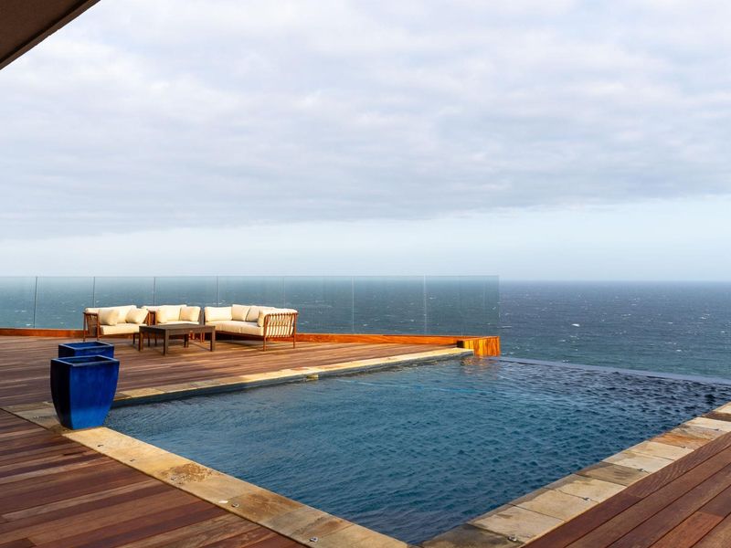 Luxury Cliff-Top Villa in Breakwater Bay Eco Estate - Photo 3