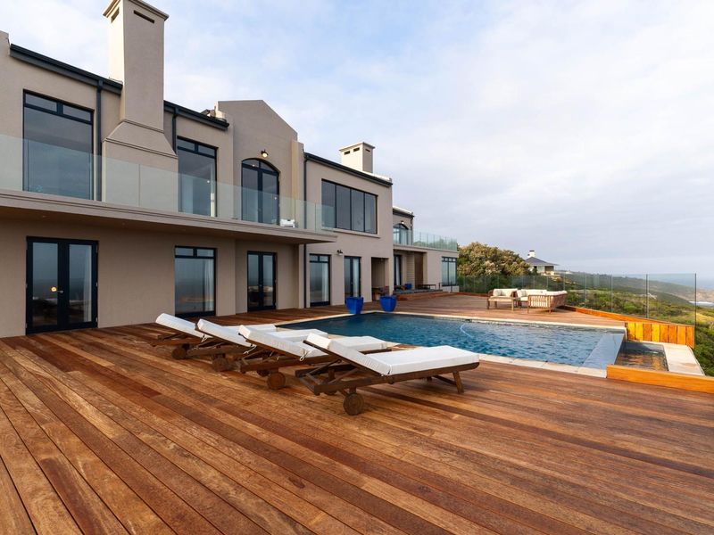 Luxury Cliff-Top Villa in Breakwater Bay Eco Estate - Photo 10