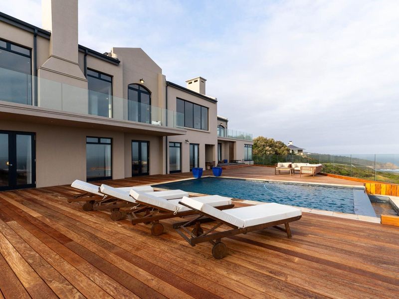 Luxury Cliff-Top Villa in Breakwater Bay Eco Estate - Photo 9
