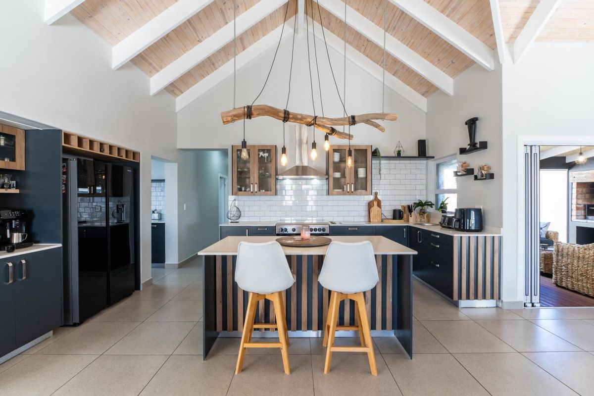 House For Sale in Laguna Langebaan - Photo 3