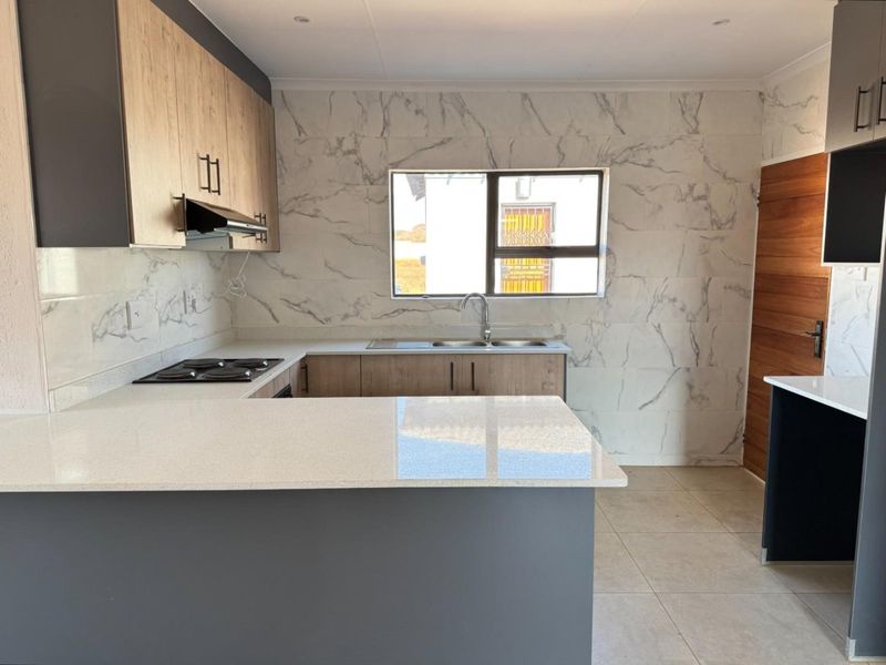 House For Sale in Bendor Polokwane - Photo 2