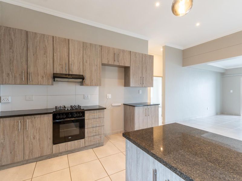 Modern 3-Bedroom Family Home to Rent in Secure Estate - Photo 10