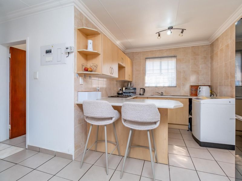 JUST LOCK UP AND GO!!! - Photo 7