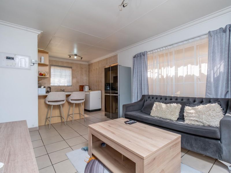 JUST LOCK UP AND GO!!! - Photo 4