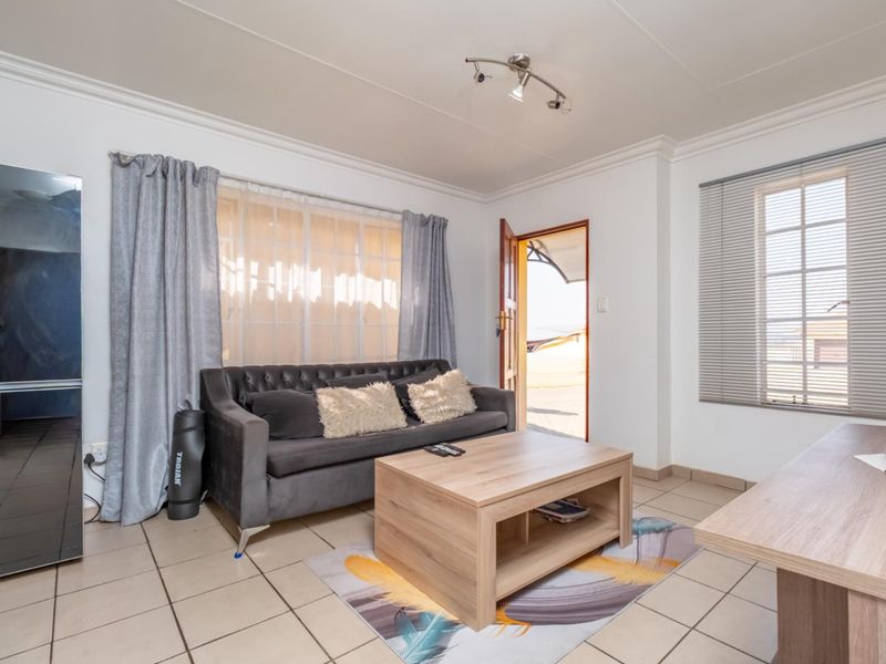 JUST LOCK UP AND GO!!! - Photo 5