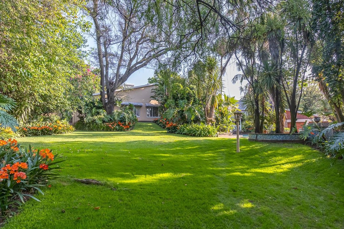 A Grand Old Lady in Northcliff - Timeless Charm Meets Endless Possibility! - Photo 4