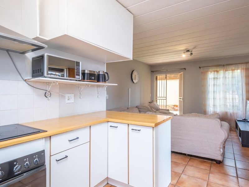 Ground-Floor Apartment for Sale in Jordaan Park - Photo 9