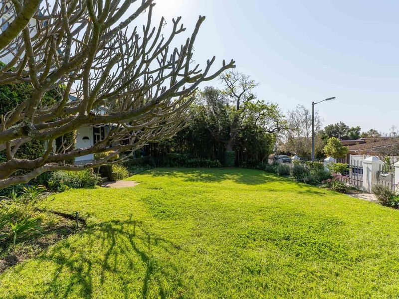 Five Bedroom House for Sale in Wellington - Photo 2