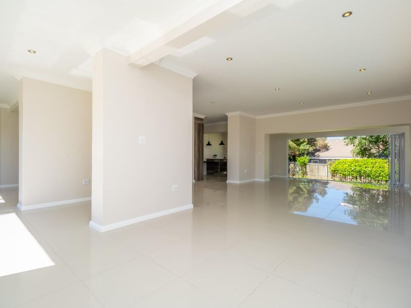 House For Sale in Fourways Sandton - Photo 6