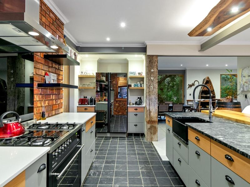 KNYSNA BEST KEPT SECRET - LAGOON AND FOREST ESCAPE - Photo 10