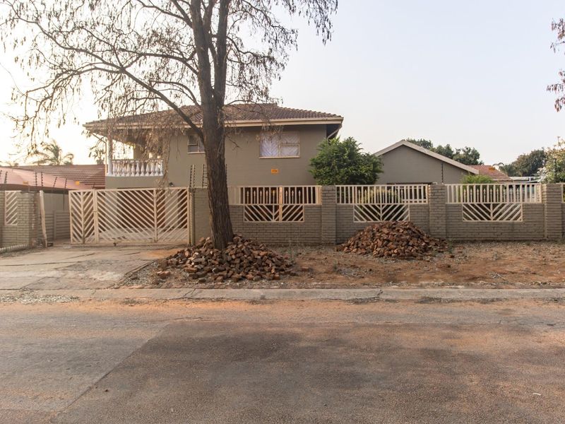 Prime Location, Big Investment Potential - Photo 2